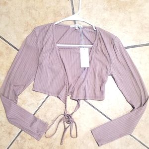 (MUST BUNDLE)Antistar Cropped Long Sleeve Cover Up Blouse| Size Small
